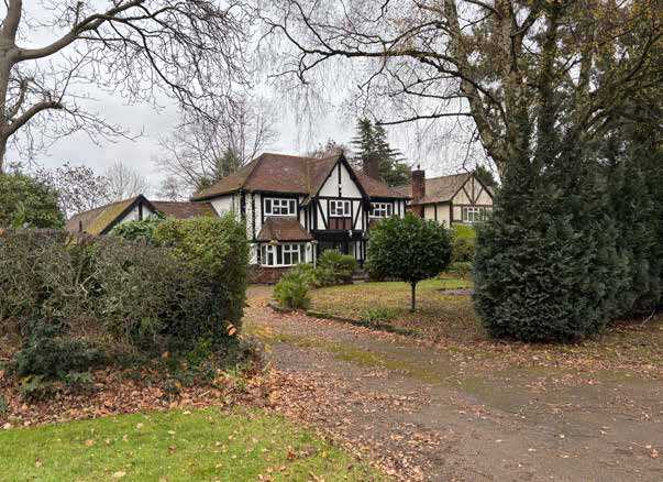 A photo of a large property within the Conservation Area